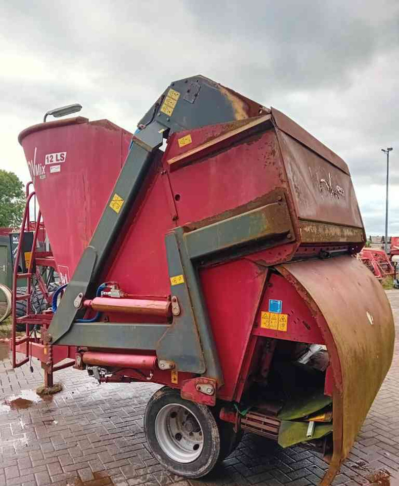 Mélangeuse BVL V-Mix Plus 12 LS voermengwagen voermachines