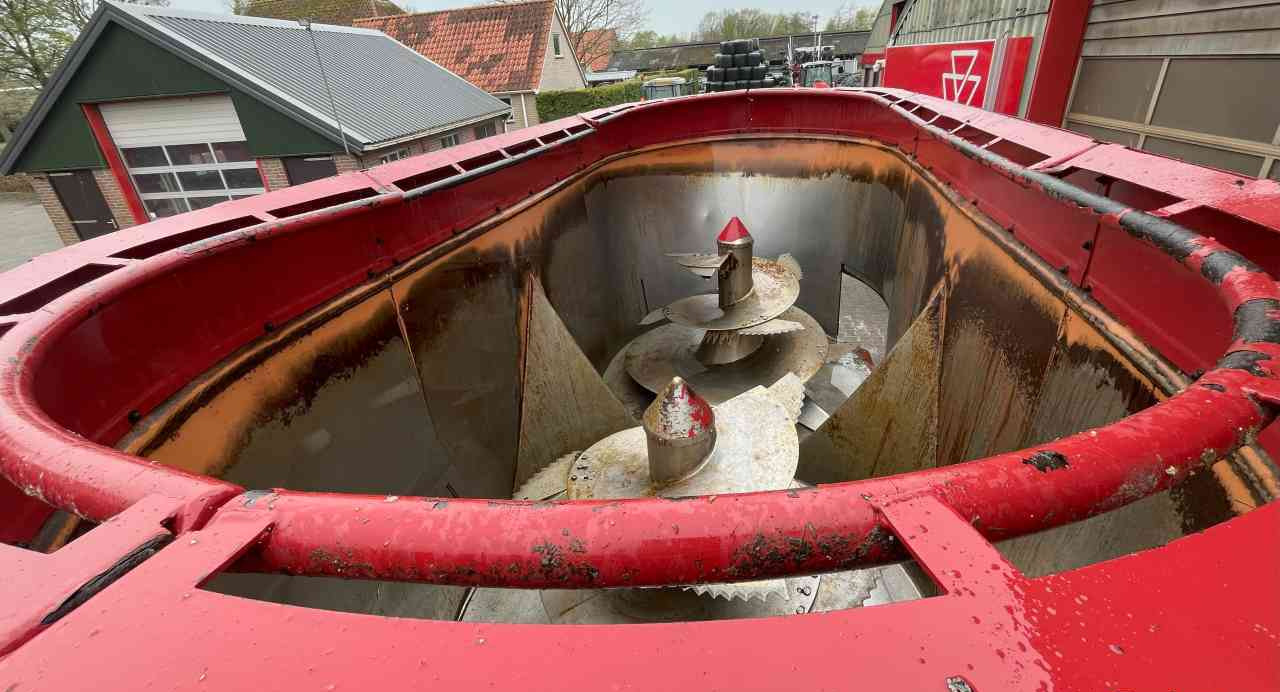 Mélangeuse Strautmann Verti-Mix 2401 Voermengwagen, voerwagen, mixer, voermachines