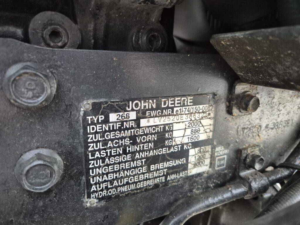 Micro tracteur JOHN DEERE 2520