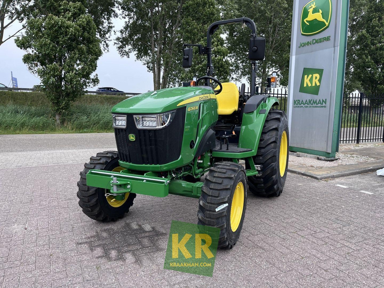 Micro tracteur John Deere 4066M