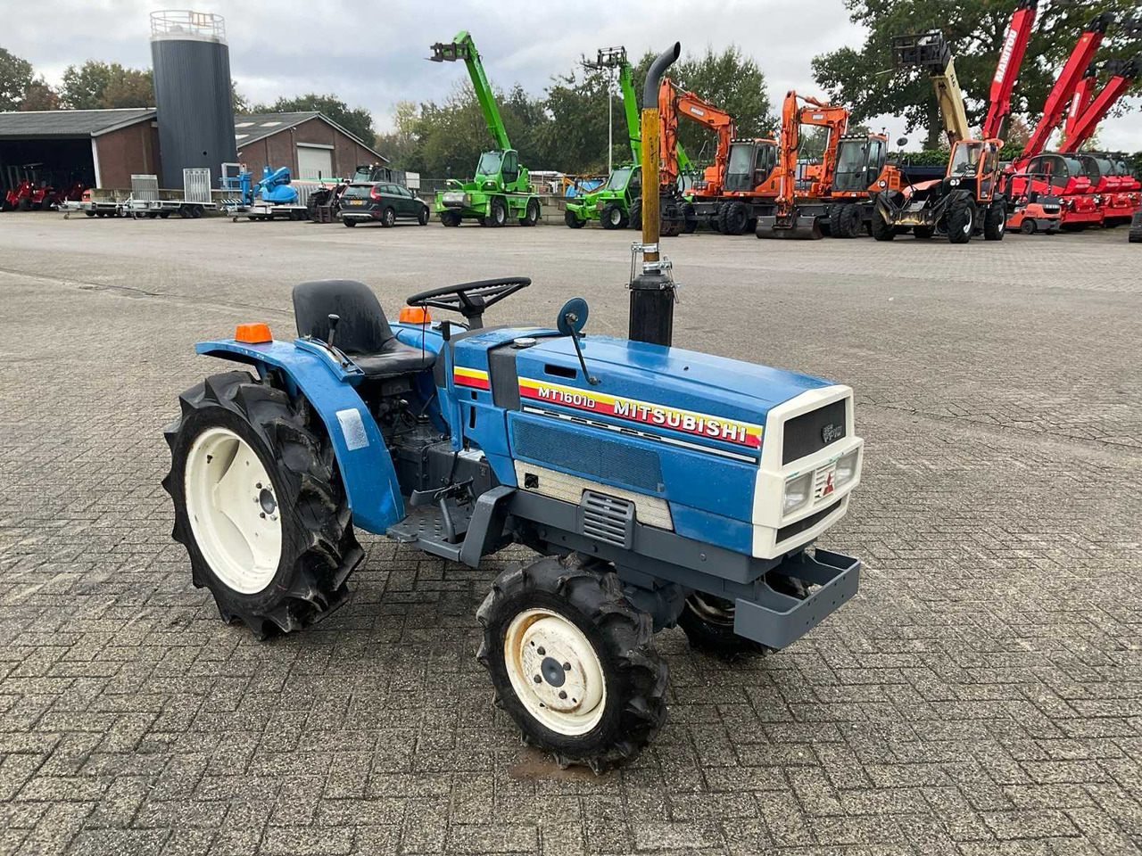 Micro tracteur Mitsubishi MT1601D