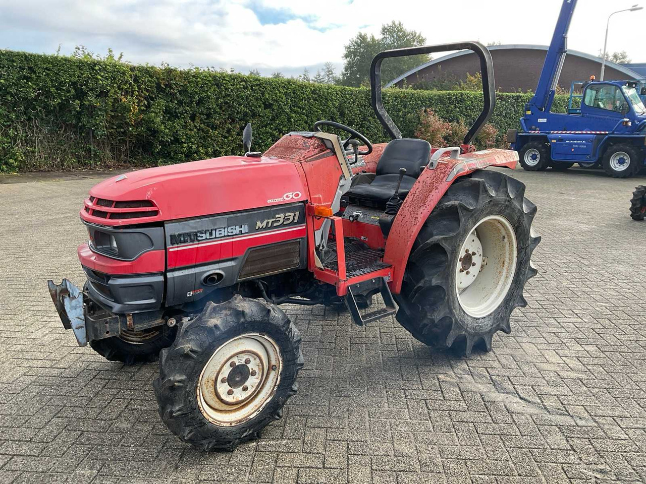 Micro tracteur Mitsubishi MT331