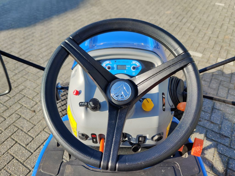 Micro tracteur New Holland BOOMER 25 Tractor Compact