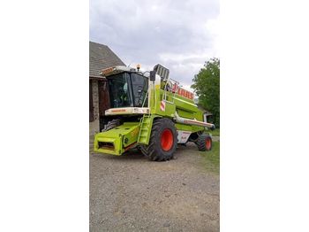 Moissonneuse-batteuse CLAAS Dominator 98 VX