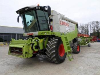 Moissonneuse-batteuse CLAAS LEXION 550