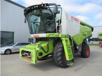 Moissonneuse-batteuse CLAAS LEXION 750