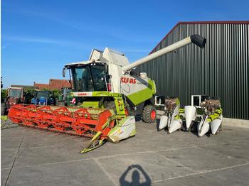 Moissonneuse-batteuse CLAAS Lexion 520