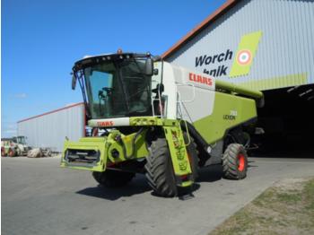 Moissonneuse-batteuse CLAAS Lexion 750