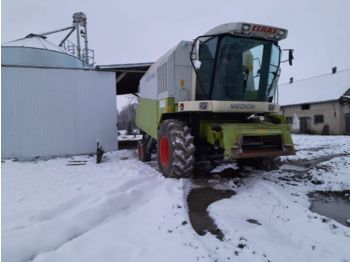 Moissonneuse-batteuse CLAAS Medion 310