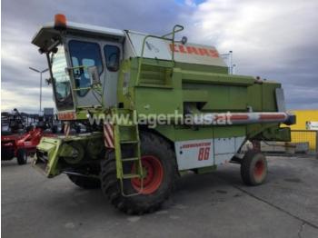 Moissonneuse-batteuse CLAAS dominator 86