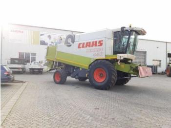 Moissonneuse-batteuse CLAAS lexion 440