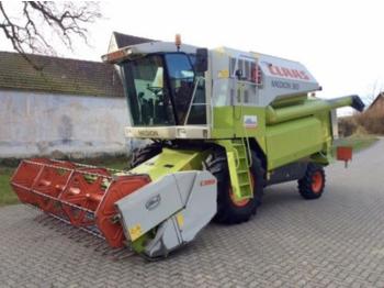 Moissonneuse-batteuse CLAAS medion 310