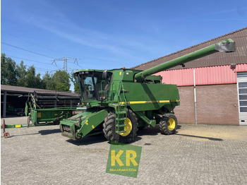Moissonneuse-batteuse CTS John Deere 