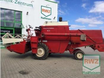 Moissonneuse-batteuse Case-IH 431