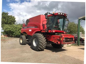 Moissonneuse-batteuse Case IH 8120