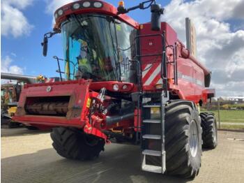 Moissonneuse-batteuse Case-IH 9230