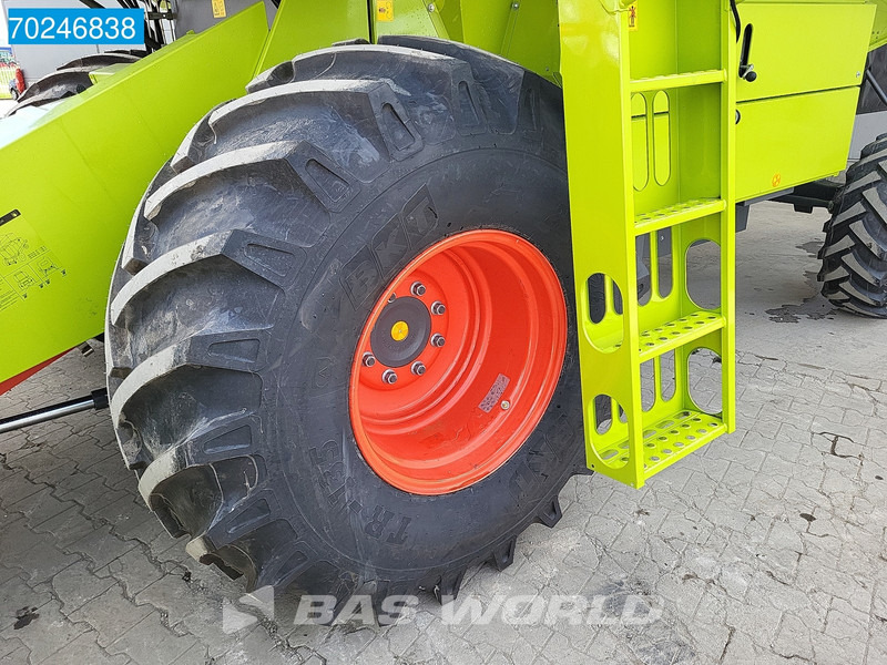 Moissonneuse-batteuse Claas Dominator 130 Dominator 130 4X2 4Mtr HEADER - PERKINS TIER 3