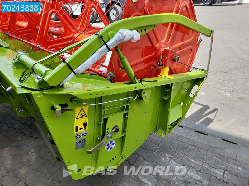 Moissonneuse-batteuse Claas Dominator 130 Dominator 130 4X2 4Mtr HEADER - PERKINS TIER 3