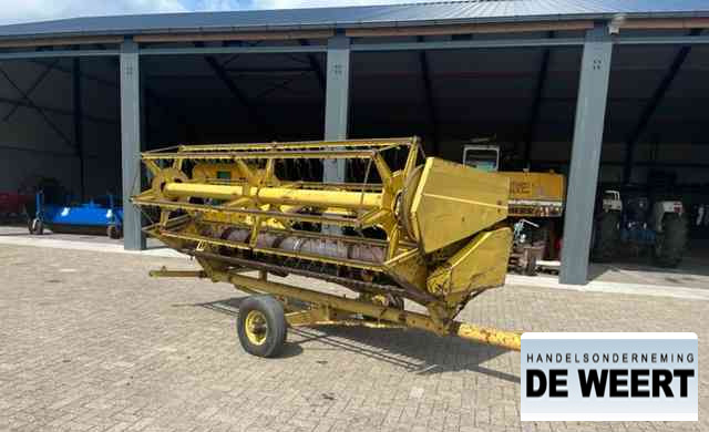 Moissonneuse-batteuse Clayson m 140 clayson combine