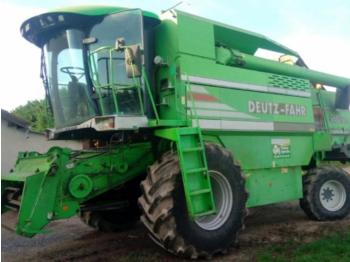 Moissonneuse-batteuse Deutz-Fahr 5680 hts