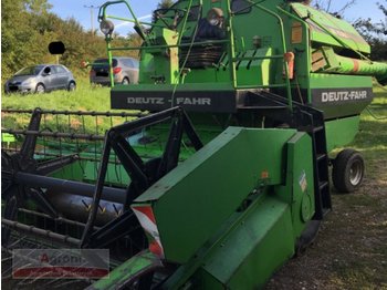 Moissonneuse-batteuse Deutz-Fahr M 1080