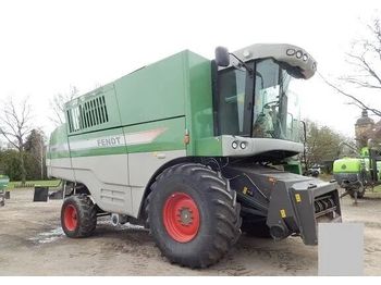 Moissonneuse-batteuse FENDT 8400P