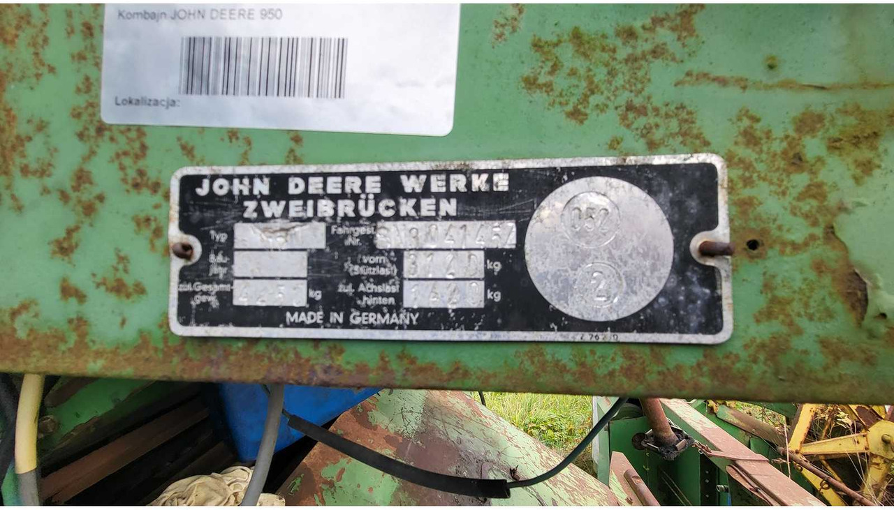 Moissonneuse-batteuse JOHN DEERE 950 COMBINE HARVESTER