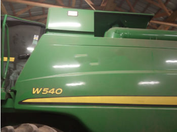 Moissonneuse-batteuse JOHN DEERE W540