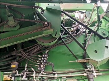 Moissonneuse-batteuse JOHN DEERE W540