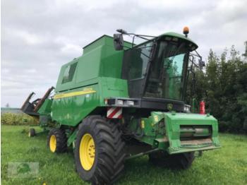 Moissonneuse-batteuse John Deere 1450