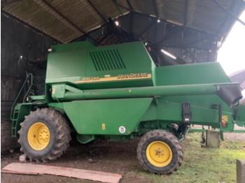 Moissonneuse-batteuse John Deere 1550 cws