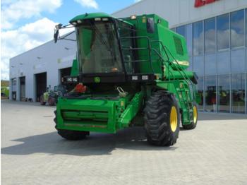 Moissonneuse-batteuse John Deere 1550 cws