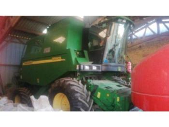 Moissonneuse-batteuse John Deere 1550 wts