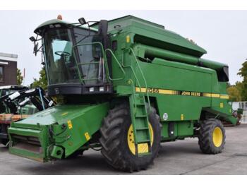 Moissonneuse-batteuse John Deere 2066