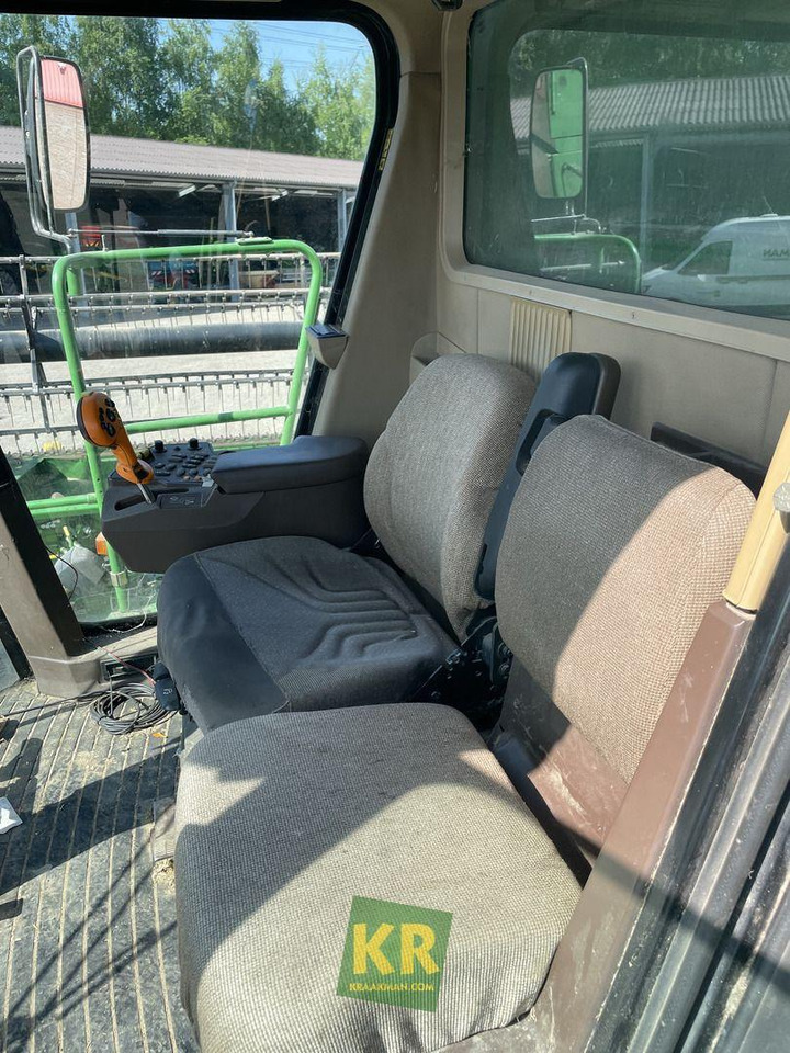 Moissonneuse-batteuse John Deere CTS