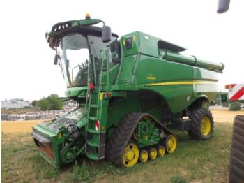 Moissonneuse-batteuse John Deere S 690i