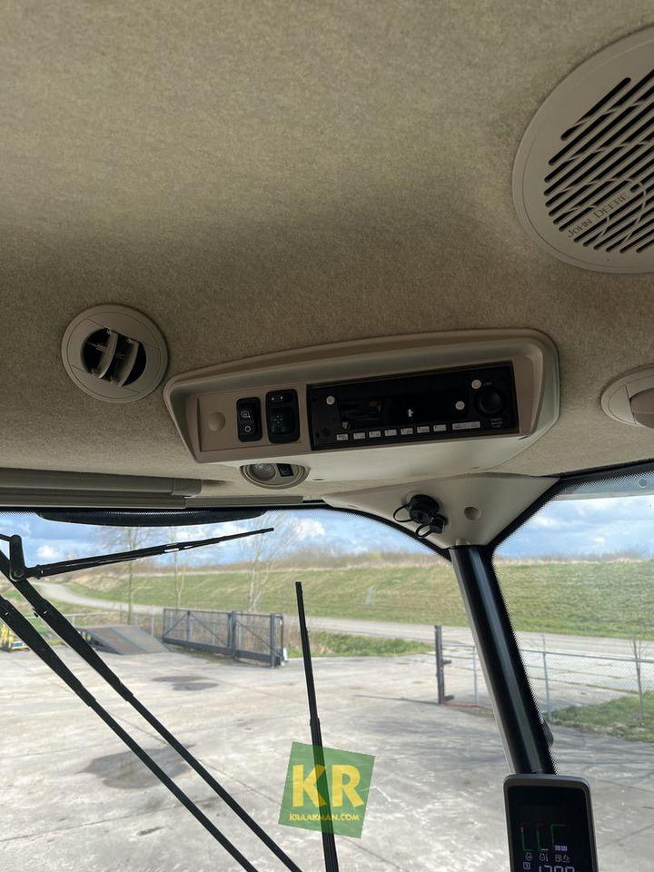 Moissonneuse-batteuse John Deere T660