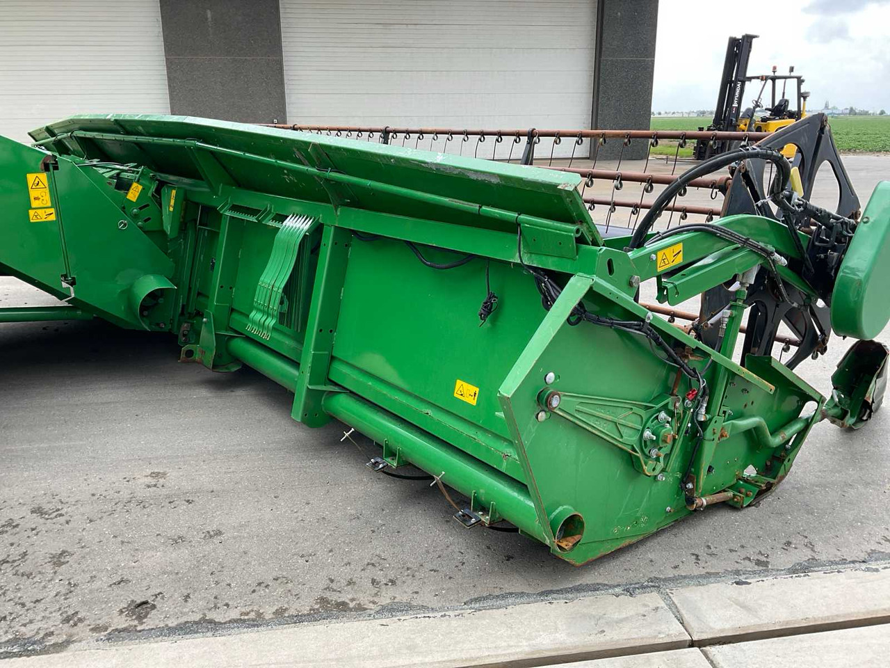 Moissonneuse-batteuse John Deere T670