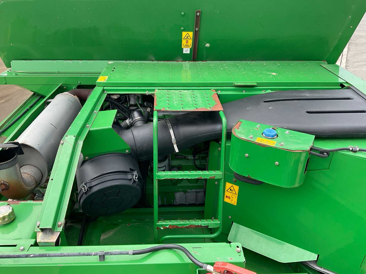 Moissonneuse-batteuse John Deere T670