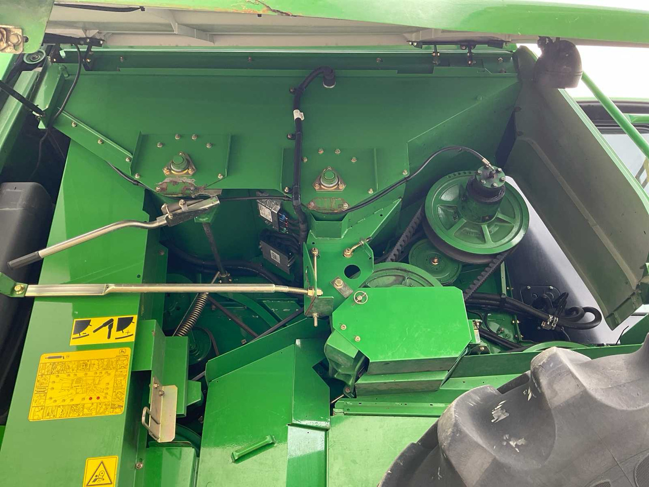 Moissonneuse-batteuse John Deere T670