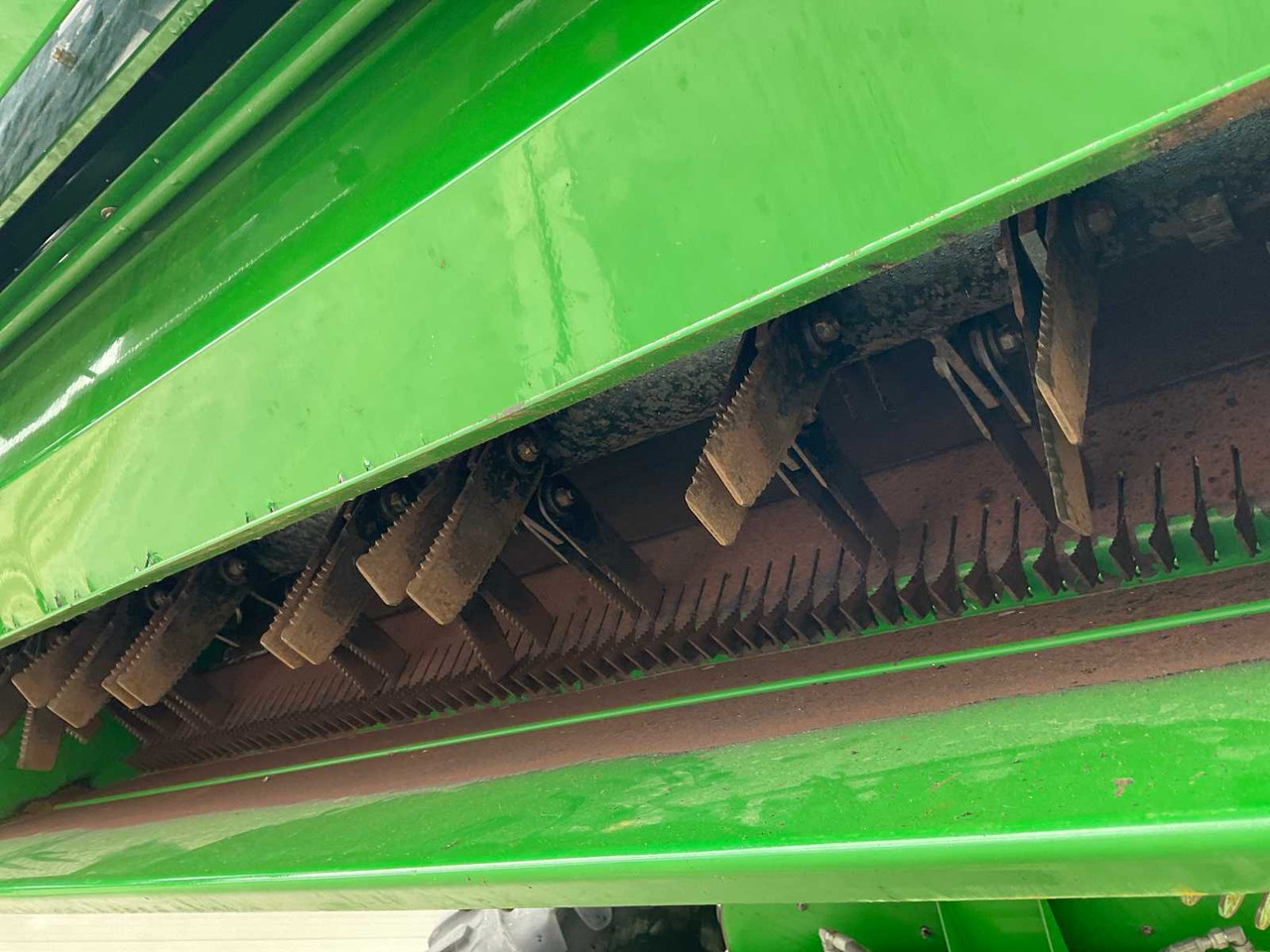 Moissonneuse-batteuse John Deere T670