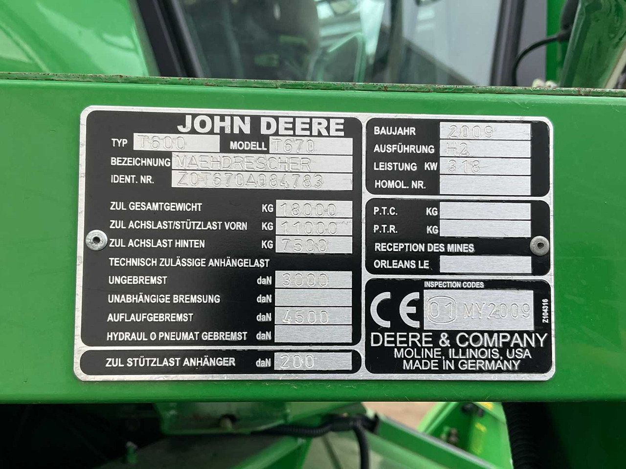 Moissonneuse-batteuse John Deere T670