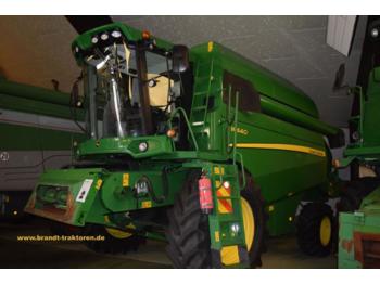 Moissonneuse-batteuse John Deere W 440
