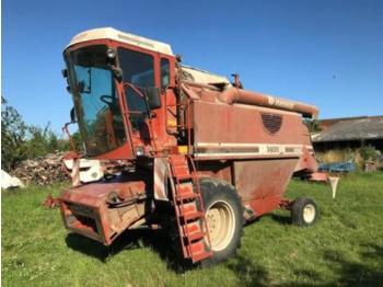 Moissonneuse-batteuse Laverda 3400