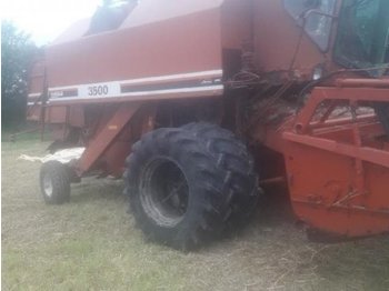Moissonneuse-batteuse Laverda 3500