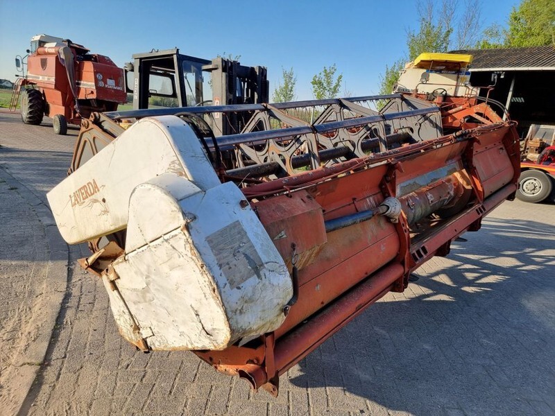 Moissonneuse-batteuse Laverda 3500