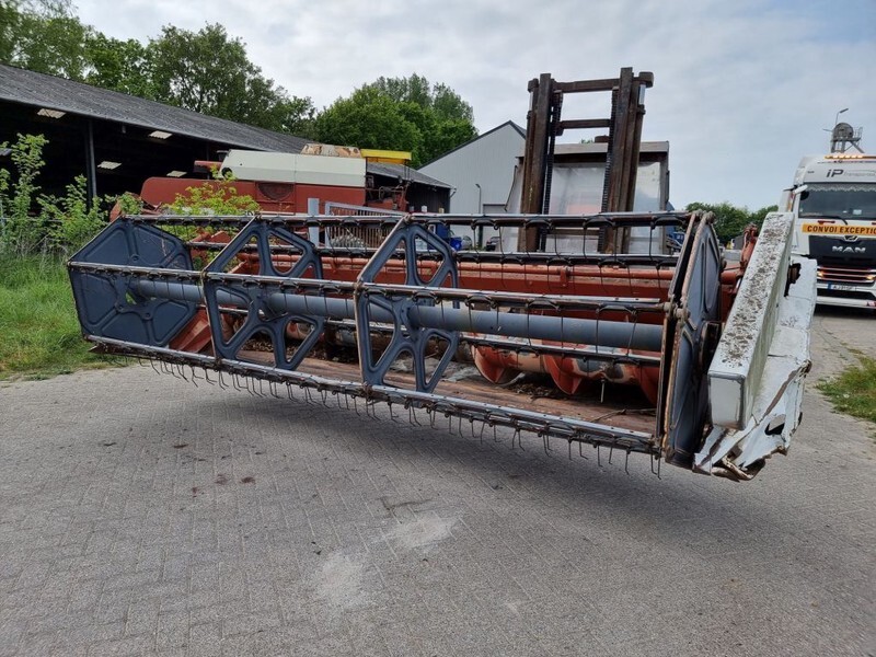Moissonneuse-batteuse Laverda 3500