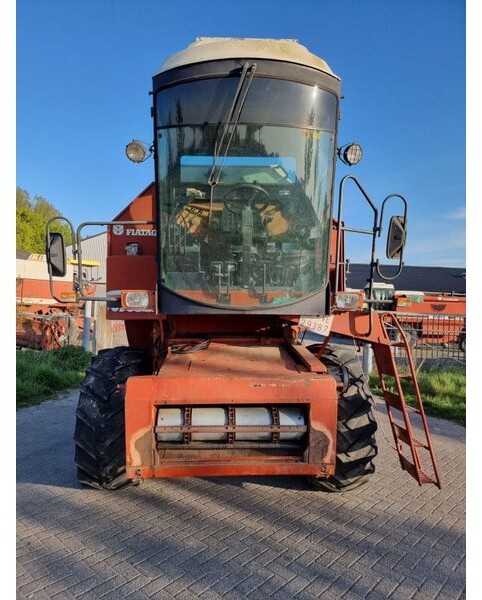 Moissonneuse-batteuse Laverda 3500