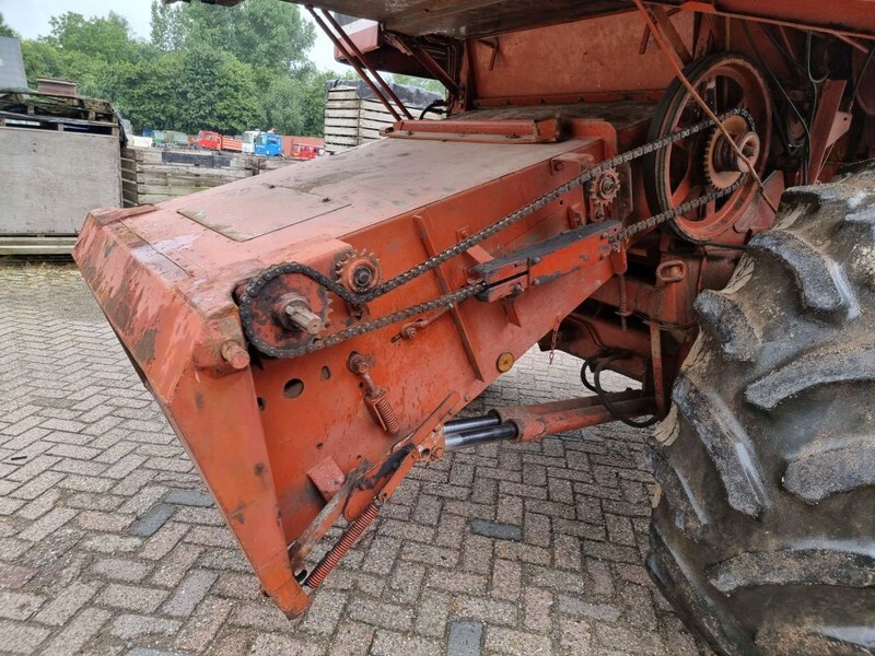 Moissonneuse-batteuse Laverda 3550 R