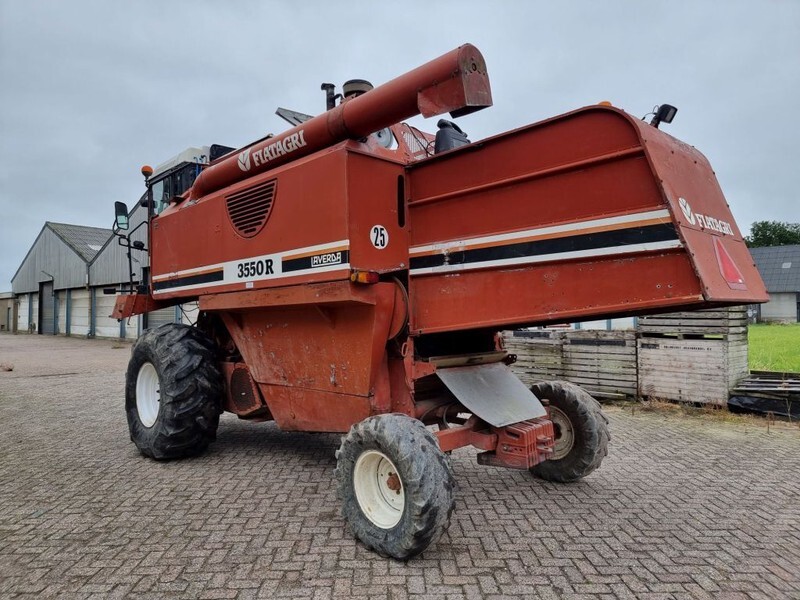 Moissonneuse-batteuse Laverda 3550 R